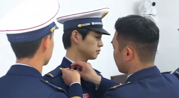 魏大勋个人资料简介及家世