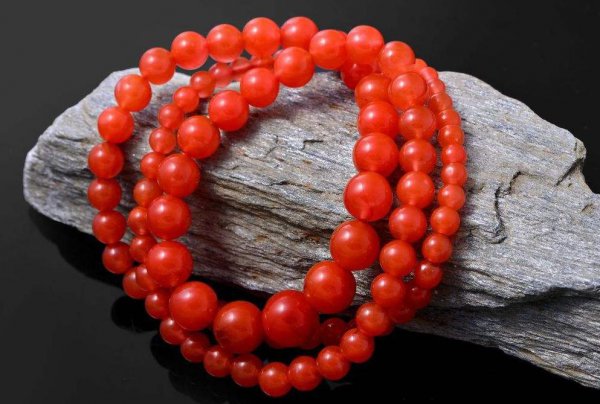 玛瑙手镯怎么鉴别真假