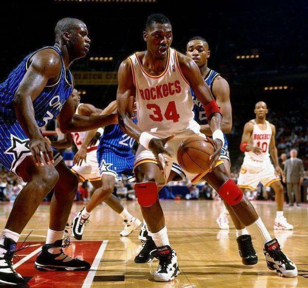 nba历史篮板榜排行前十排名