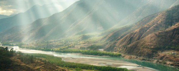 长江被称为中国的什么