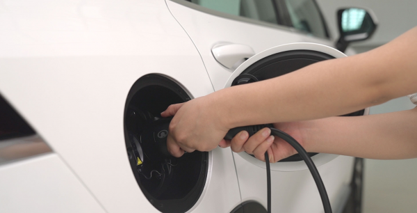 充电枪锁死拔不下来是什么原因