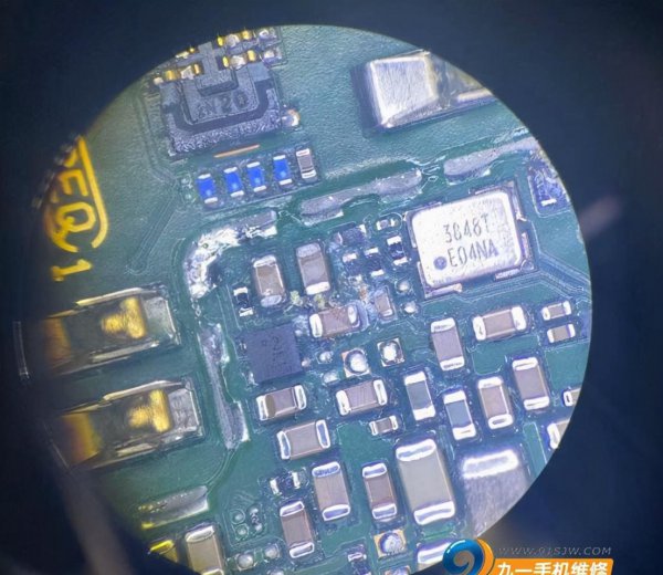 华为手机进水了开不了机处理方法