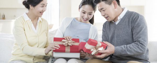 圣诞礼物送给父母什么