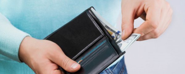 底薪和保底的区别