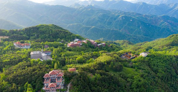 国内避暑胜地有哪些