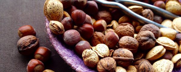 吃坚果上火怎么办