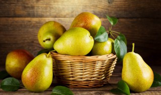 吃梨的好处与坏处 吃梨对人有哪些好处与坏处