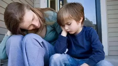 如何锻炼孩子的胆量和自信 如何克服孩子胆小恐惧的心理