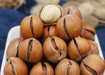 榛子怎么炒才能裂口 自己在家炒野生榛子怎么炒窍门