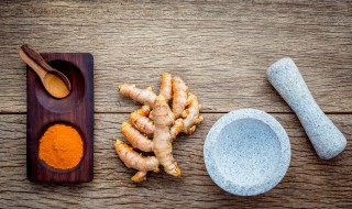 怎样腌制新鲜姜片好吃 鲜姜怎么腌制好吃简单