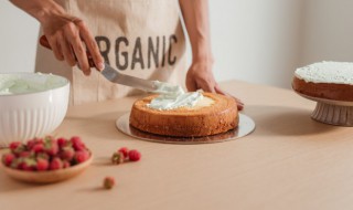 新鲜杏煮水果蛋糕怎么做 杏煮水果蛋糕的做法