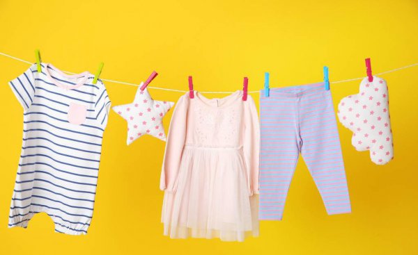 小女孩穿内裤三角好还是平角好