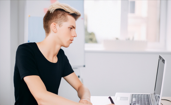 周哈里窗是谁发明的