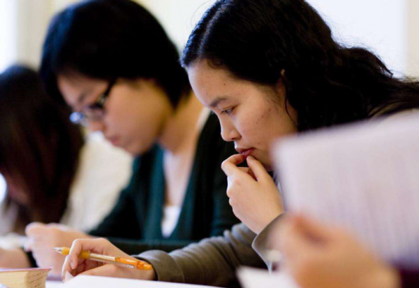 美国留学签证需要准备的材料