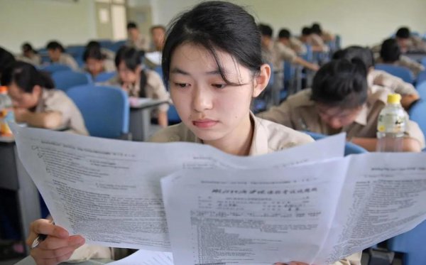 高一选科3+1+2组合怎么选