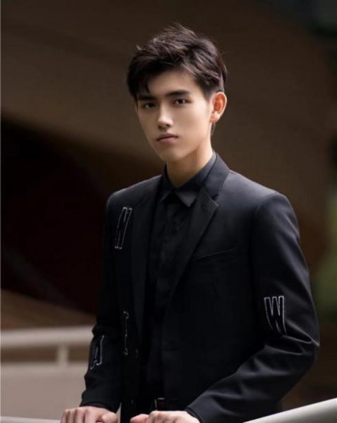 陈飞宇是谁家的星二代