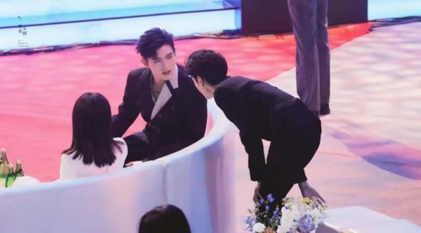 陈飞宇是谁家的星二代