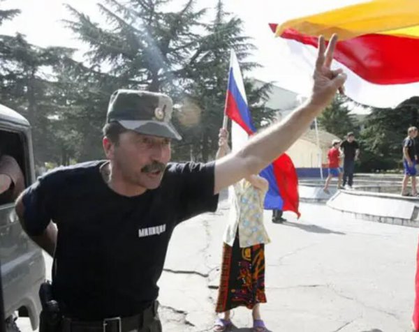 南奥塞梯人口和面积