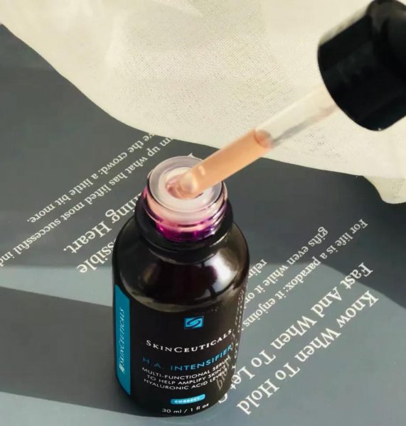 精华水和精华乳怎么使用