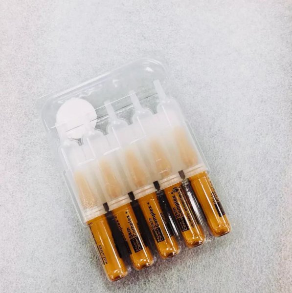 精华水和精华乳怎么使用