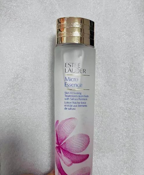 精华水和精华乳怎么使用