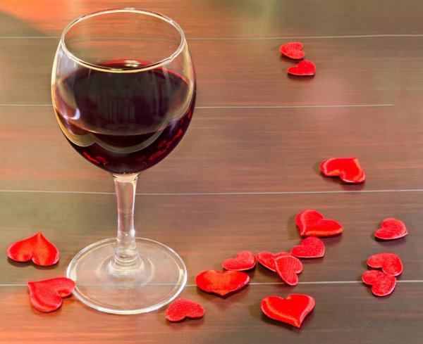 红酒打开了又塞好能放多久时间