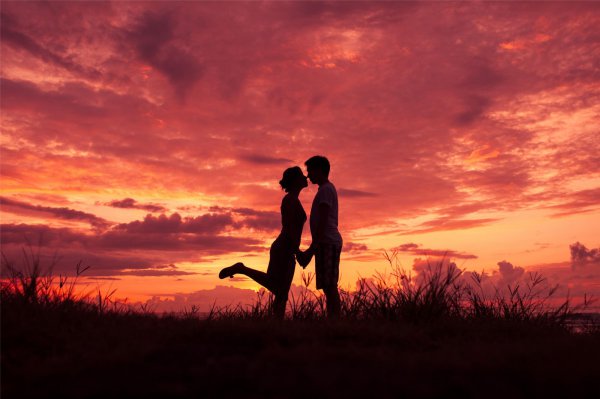 日久生情是真的吗