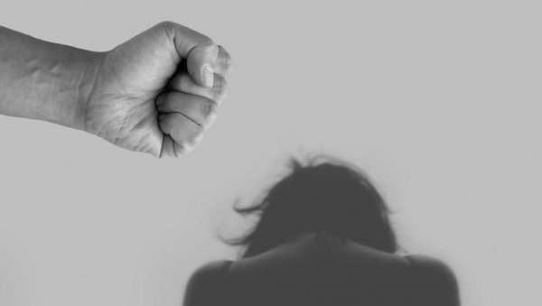 怎么判断男友有没有家暴倾向