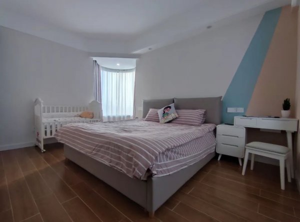 卧室刷什么颜色的乳胶漆好看效果图