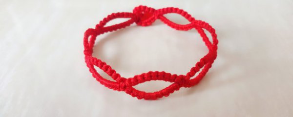 女性本命年佩戴什么好