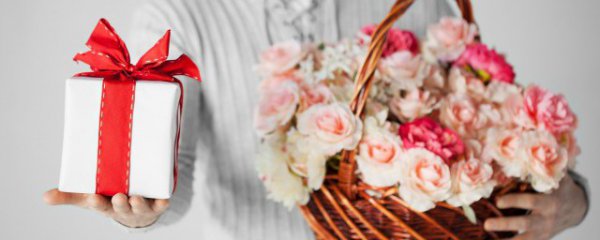 开饭店送什么生日礼物合适