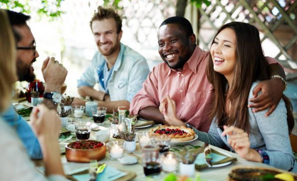 拒绝别人邀请吃饭怎么委婉的拒绝