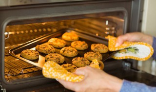 家里的烤箱如何清洗 家里的烤箱怎样清洗