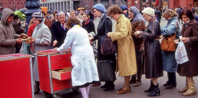 乌克兰用什么币种 乌克兰为什么换了两种货币使用