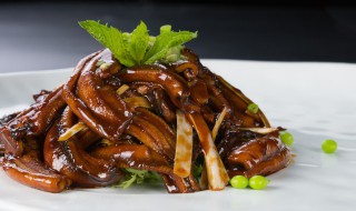 清蒸黄鳝放什么好吃又营养 怎样清蒸黄鳝好吃又营养