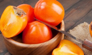 牛奶和柿子能不能一起吃 牛奶和柿子能一起吃吗