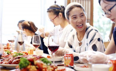 拒绝别人邀请吃饭怎么委婉的拒绝 高情商的拒绝别人请吃饭