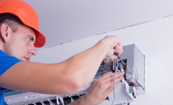 空调一开就跳闸怎么回事