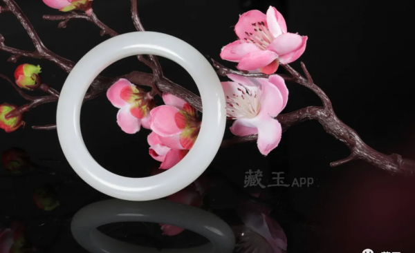 玉镯碎了怎么处理最好最吉利