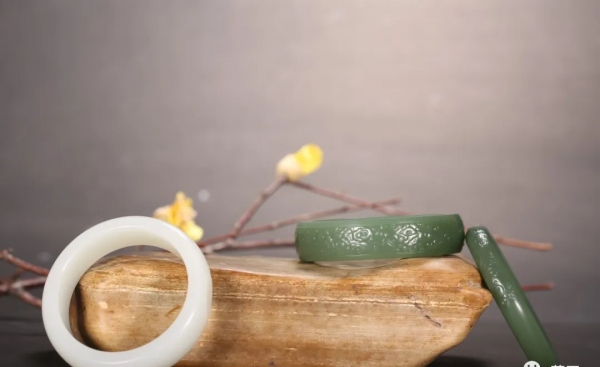 玉镯碎了怎么处理最好最吉利