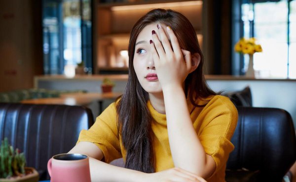 男人打击贬低女人的目的