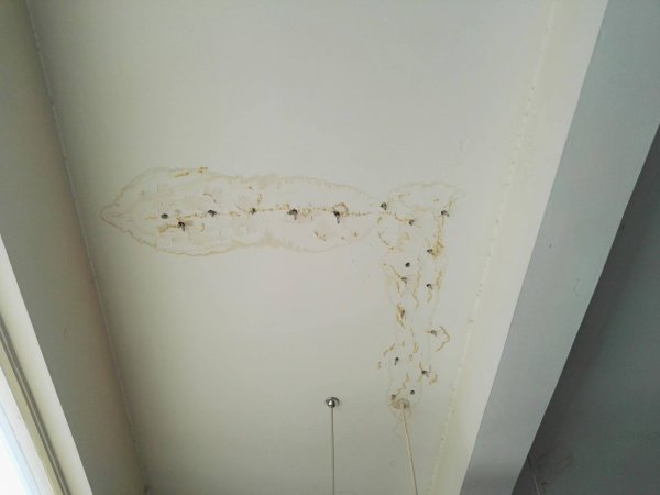 卫生间瓷砖缝隙渗水怎么处理最好