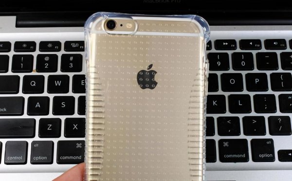 手机壳里千万别放钱了什么意思