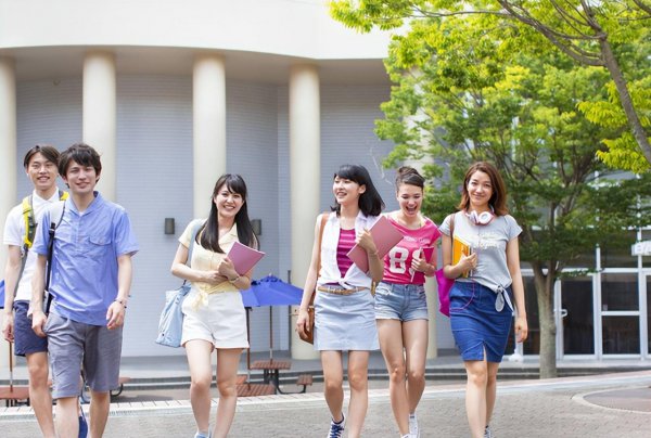 学硕与专硕哪一个好考