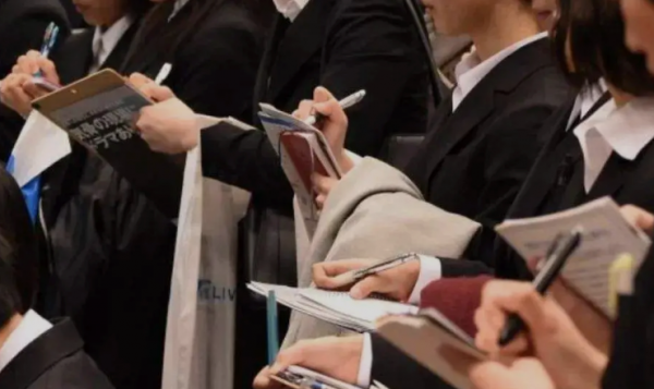 本科平均月薪五千多算高吗