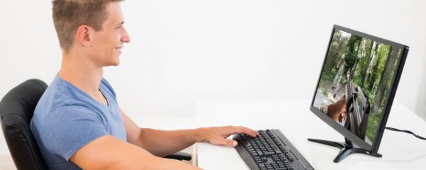 桌面图标变大了怎么调小