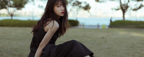 针织长裙怎么搭配