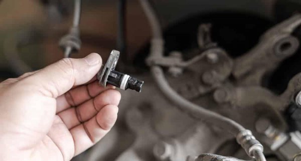 方向盘灯亮是什么原因