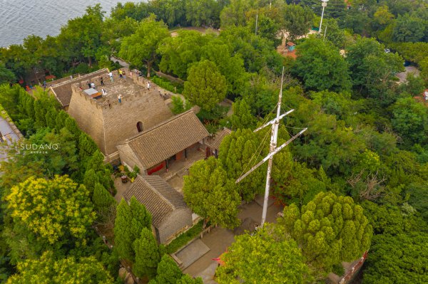 北纬37度中国哪个城市