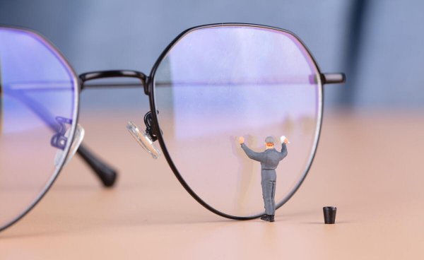 镜片花了能不能修复